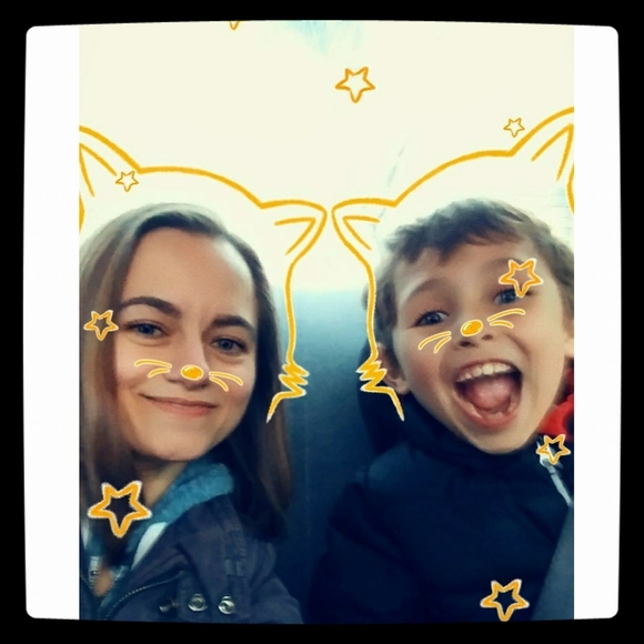 Meet your Posher, Danielle - Picture 1 of 1